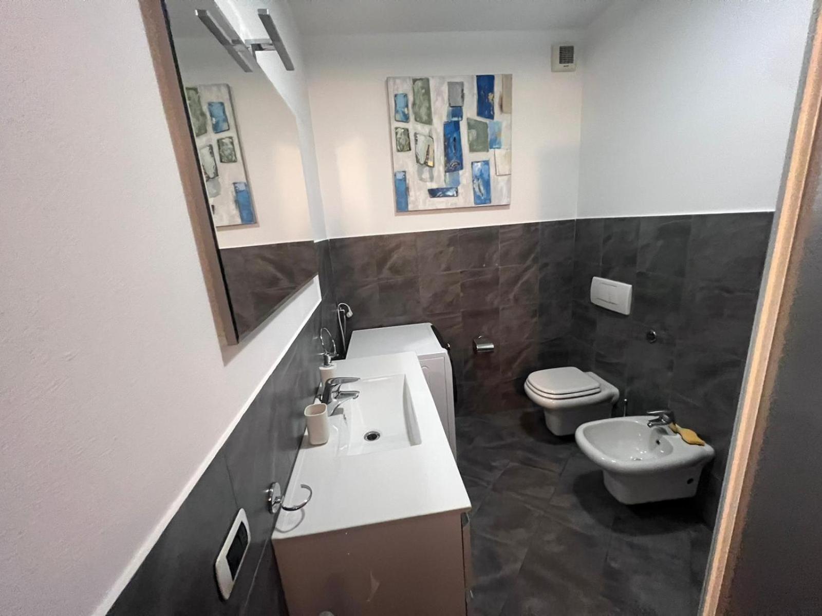 Lecco Holiday Apartment Luaran gambar